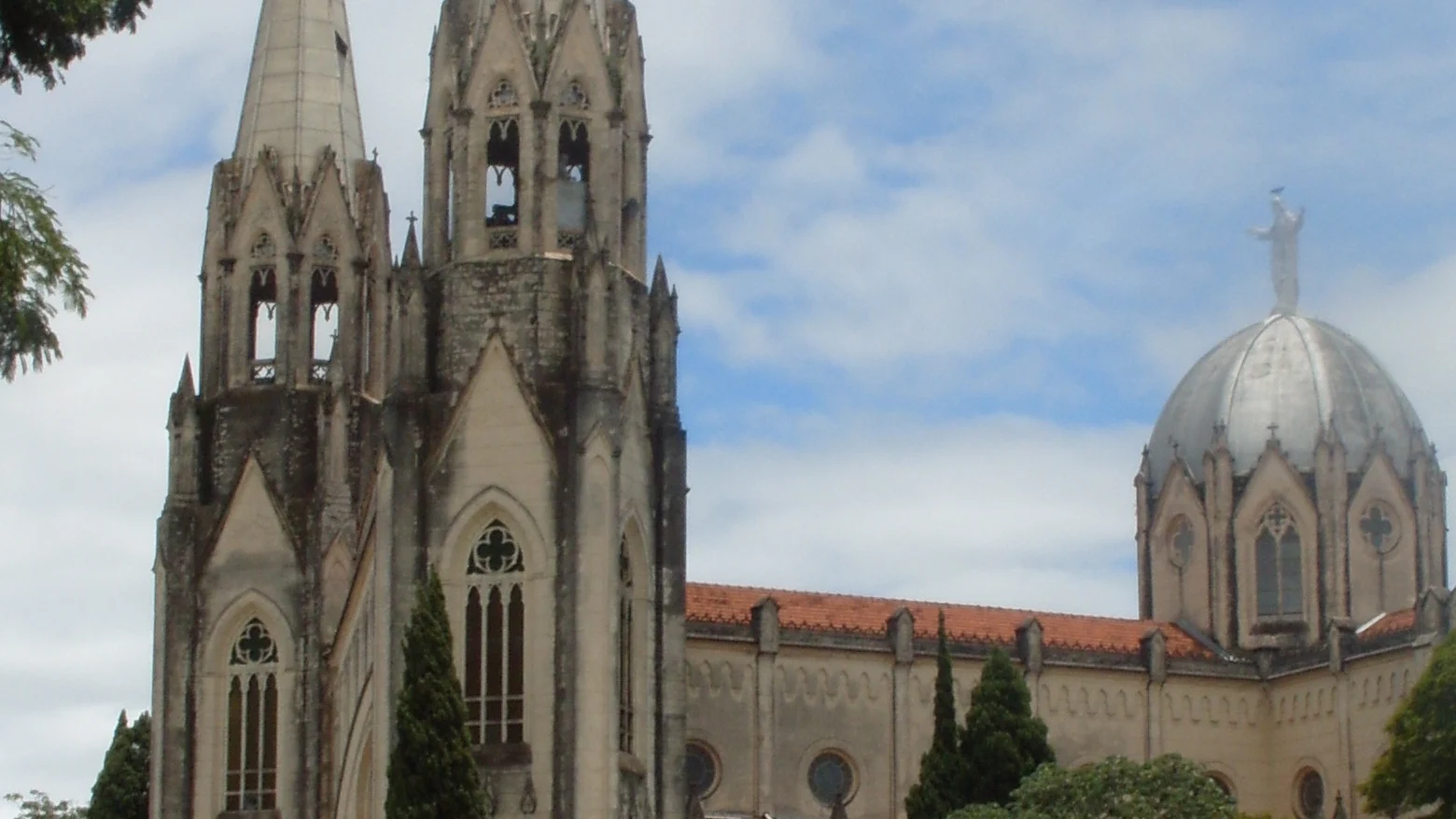 Fachada da Catedral Metropolitana de Botucatu